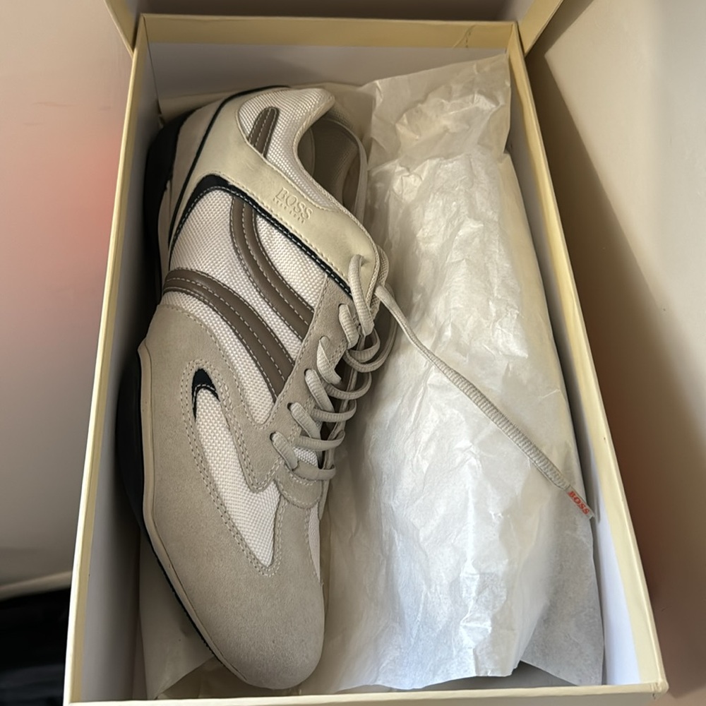 Brand new never worn Boss Orange sneakers! Great for gift or Christmas gift.